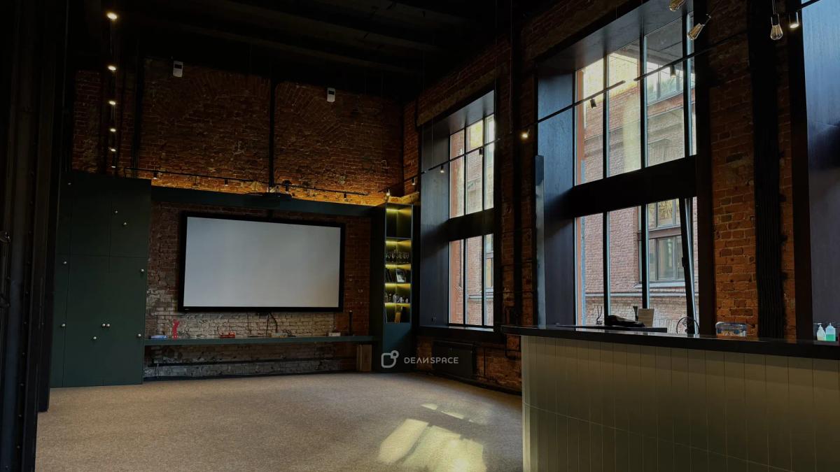 Стильный лофт для мероприятий Зал Go golf м. Площадь Александра Невского - Фото №2