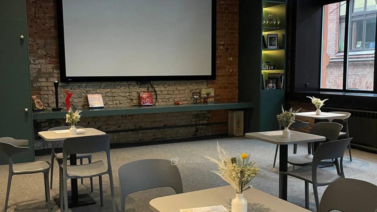 Стильный лофт для мероприятий Зал Go golf м. Площадь Александра Невского - Фото №1