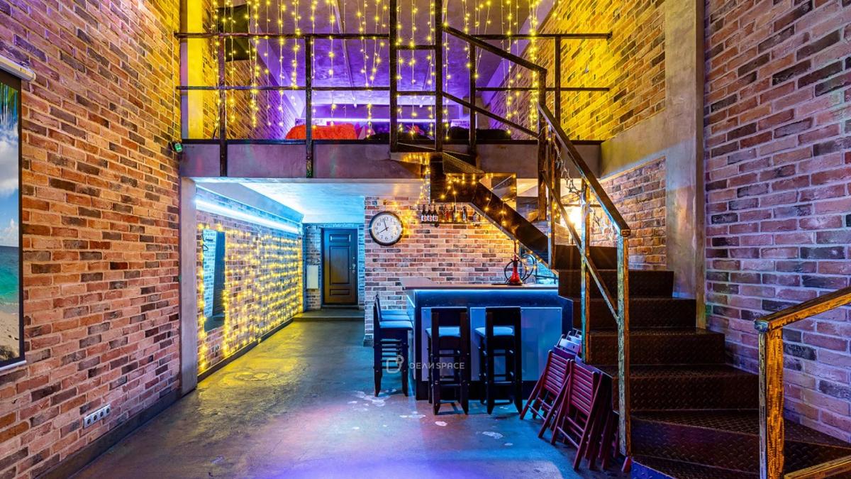 Приватный лофт Gallery Loft на Комсомольской с караоке и PS 4 - Фото №4