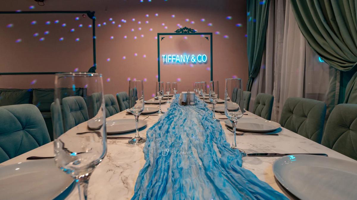 Tiffany - изысканный лофт с мебелью, светомузыкой, караоке и диско-шаром - Фото №5