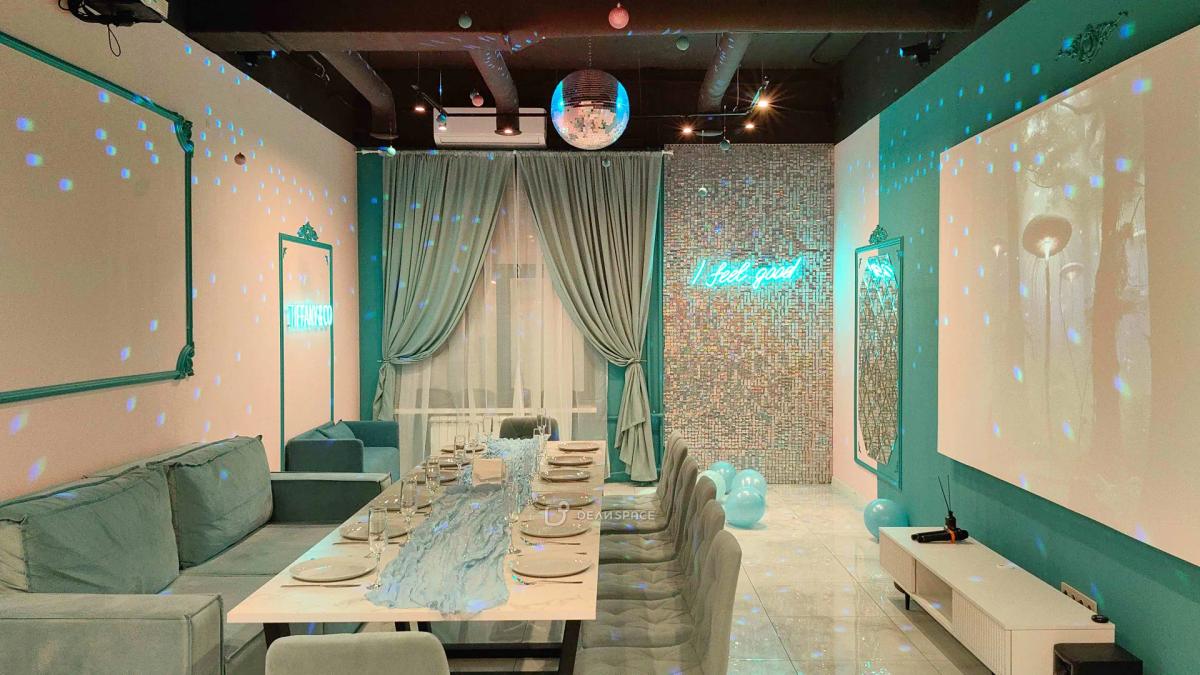 Tiffany - изысканный лофт с мебелью, светомузыкой, караоке и диско-шаром - Фото №9