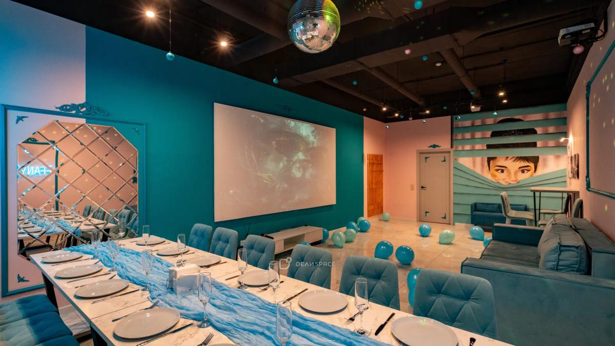 Tiffany - изысканный лофт с мебелью, светомузыкой, караоке и диско-шаром - Фото №12