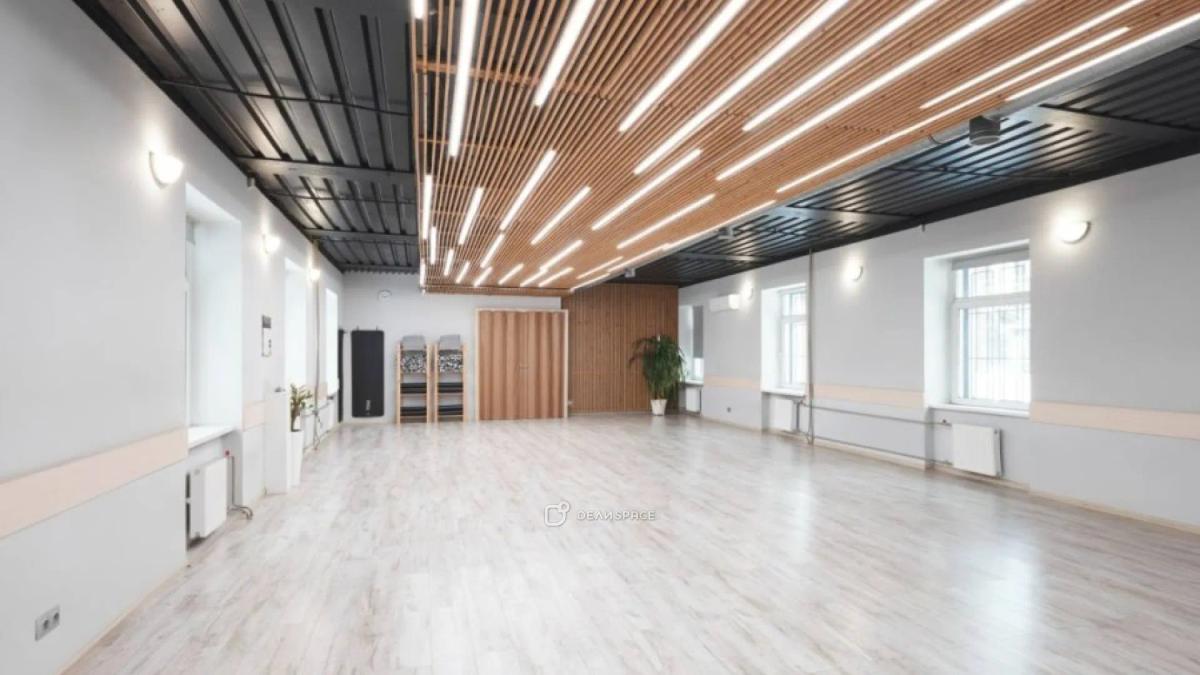 Зал 120 м² для тренингов, конференций, групповых практик - Фото №2