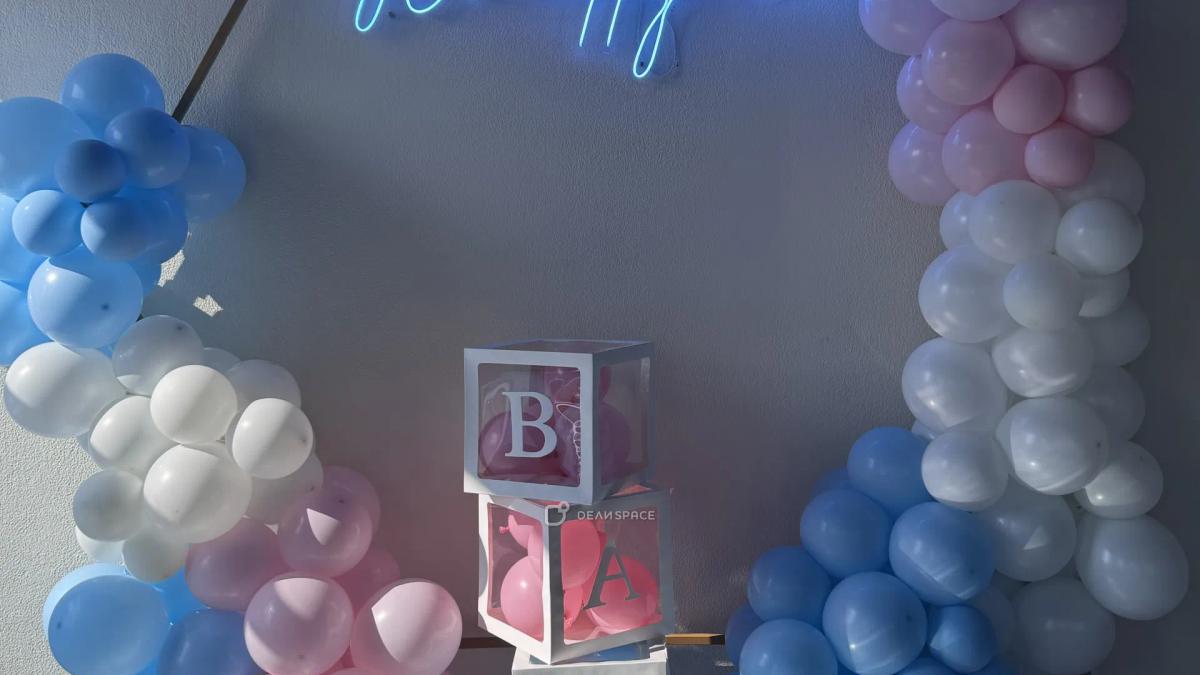 Happy - светлый лофт с уютной фотозоной, мягкими креслами, стильным неоном и караоке - Фото №10