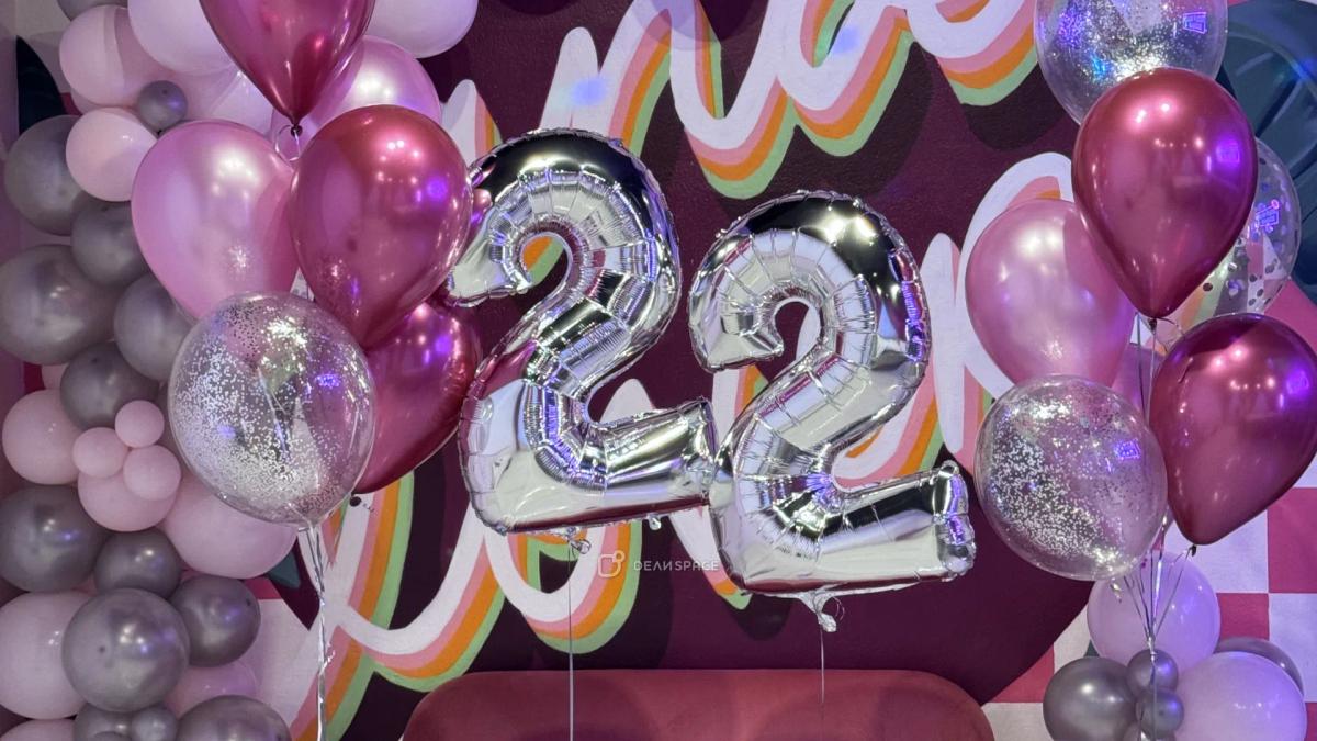 Dance - яркий и современный лофт с фотозоной с неоном, караоке и диско-шаром - Фото №13