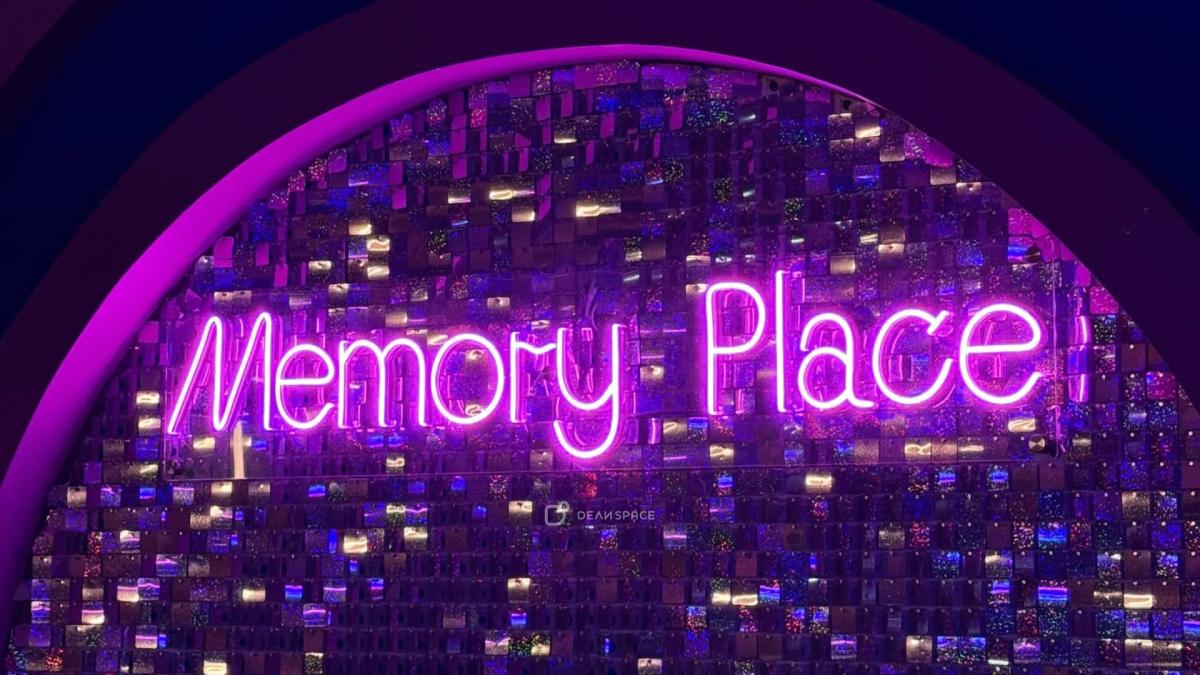 Memory - танцевальный лофт с караоке, большим экраном, фотозоной с неоном и сценой - Фото №3