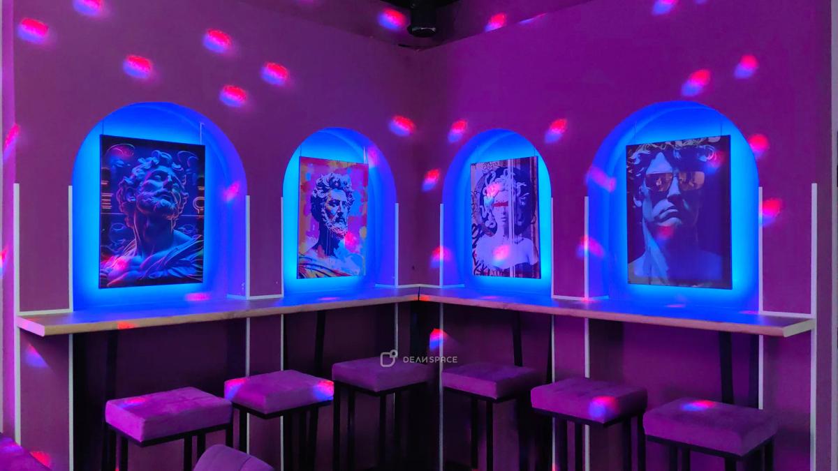 Classic и Dreams - лофт с двумя залами с объемным профессиональным звуком, караоке и фотозоной и с неоном - Фото №5