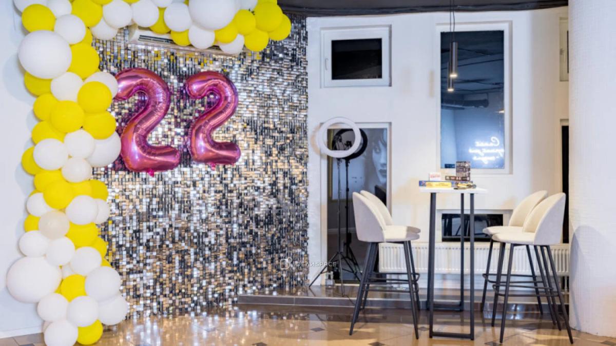 Лофт для мероприятий с фотозоной и караоке Party на Алексеевской - Фото №4