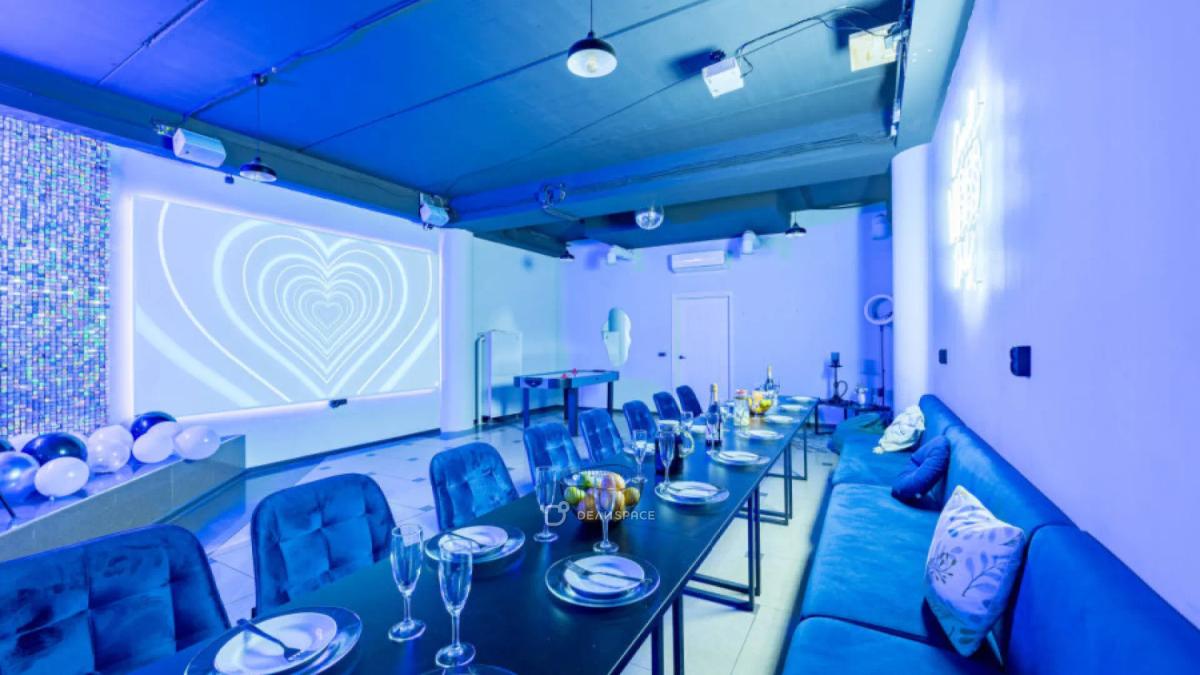 Лофт для вечеринок Vibes со сценой и караоке на Алексеевской - Фото №3