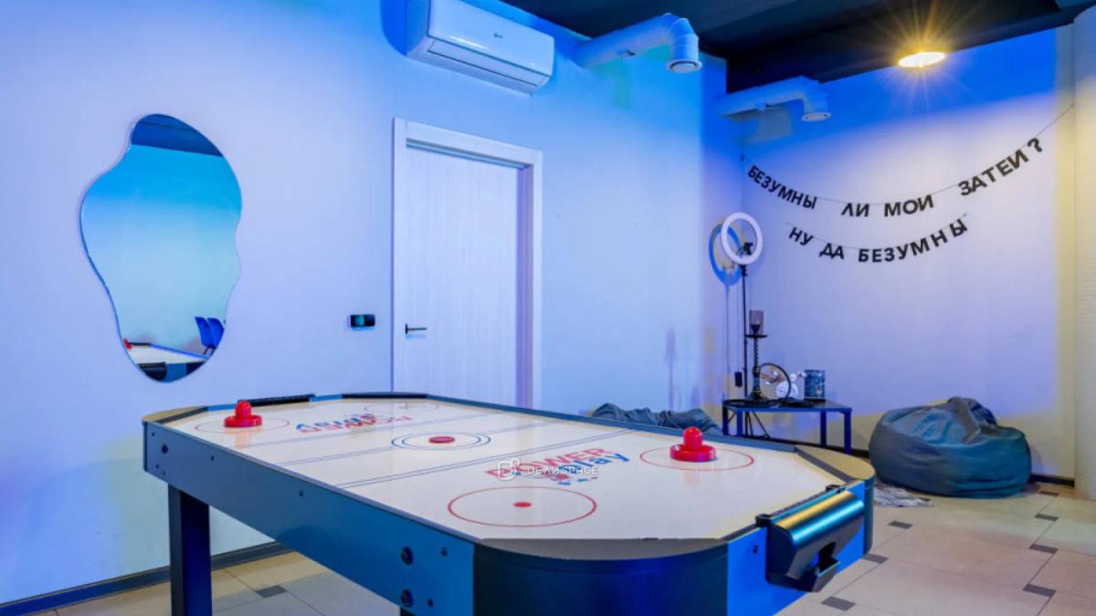 Лофт для вечеринок Vibes со сценой и караоке на Алексеевской - Фото №5