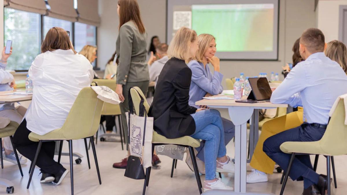 Зал 6 - просторный и светлый конференц-зал с проектором до 50 человек "Академия Кантаты" - - Фото №7