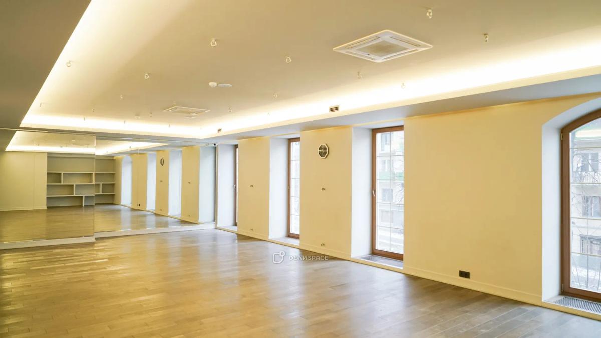 Зал для мероприятий, йоги, танцев, медитаций в центре Москвы - Фото №1