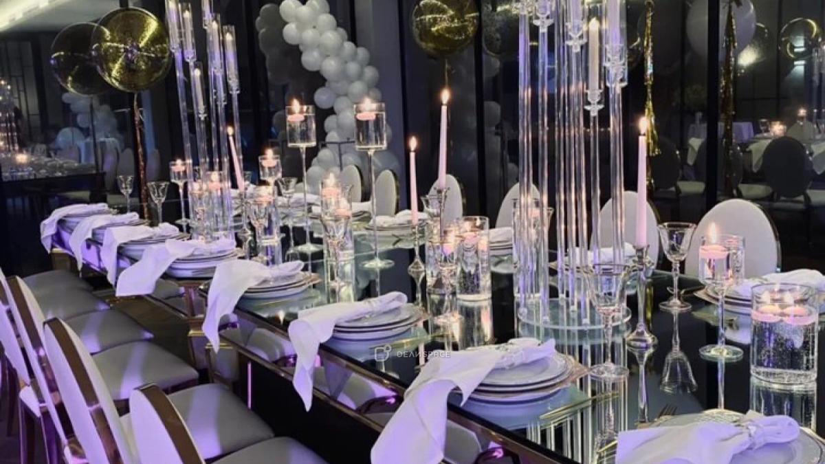 Банкетный зал с oткрытой вeрaндой 100 кв.м в центре Москвы - Фото №3