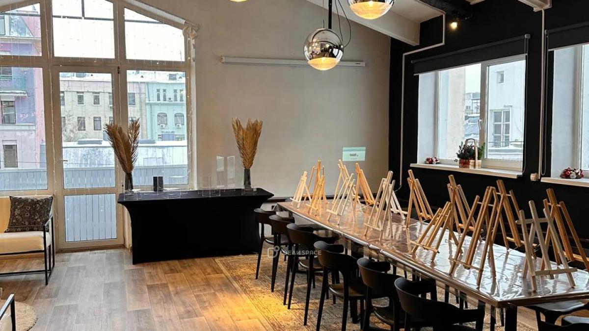 Банкетный зал Mansarda с балконом и кухней на Сретенке - Фото №4