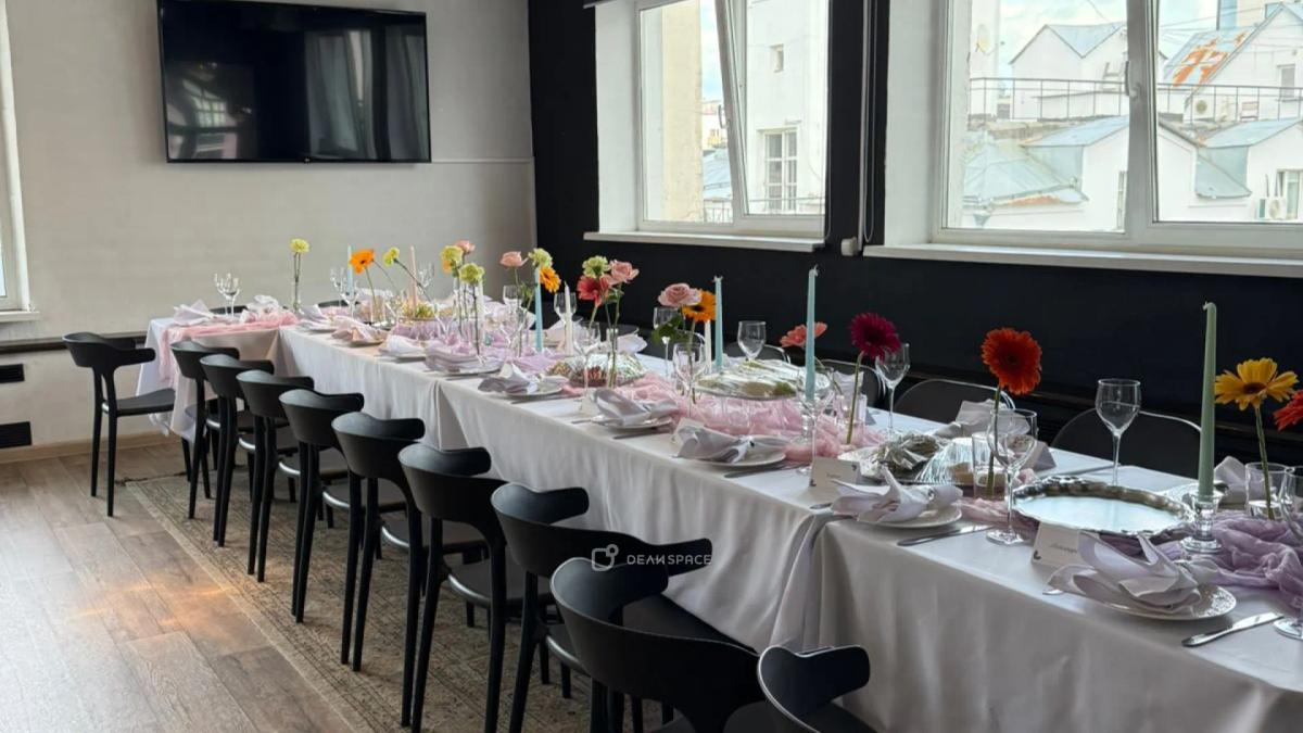 Банкетный зал Mansarda с балконом и кухней на Сретенке - Фото №5