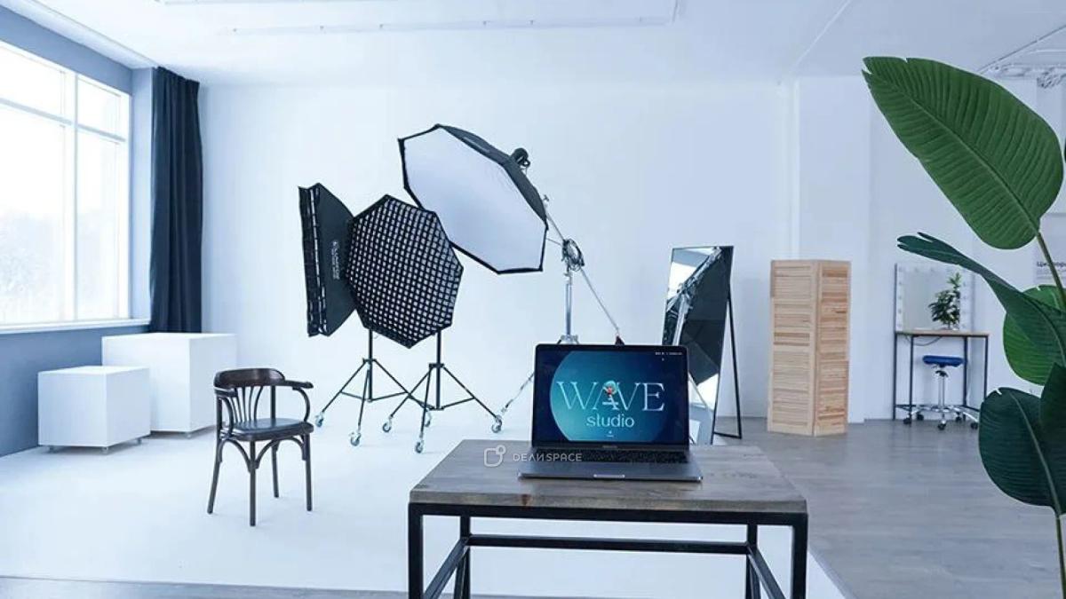 Фотостудия Вэйв с белой циклорамой и офисом м. Партизанская - Фото №1