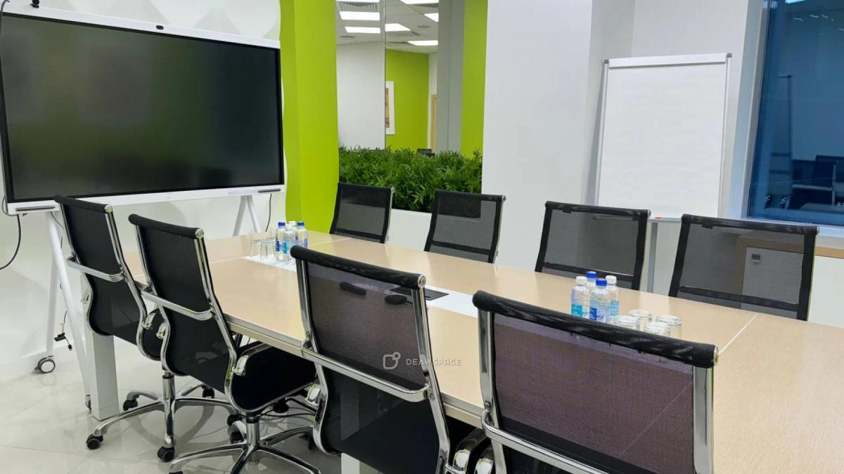 Современная переговорная в Москва-Сити - Фото №1