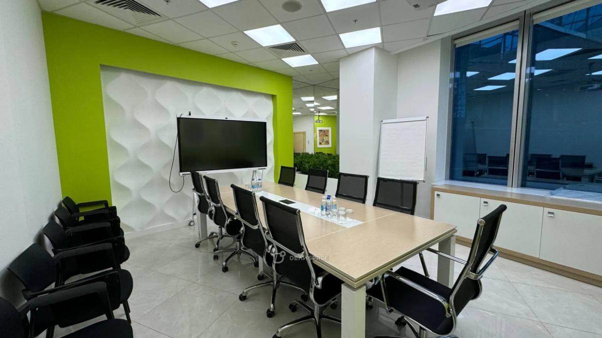 Современная переговорная в Москва-Сити - Фото №2