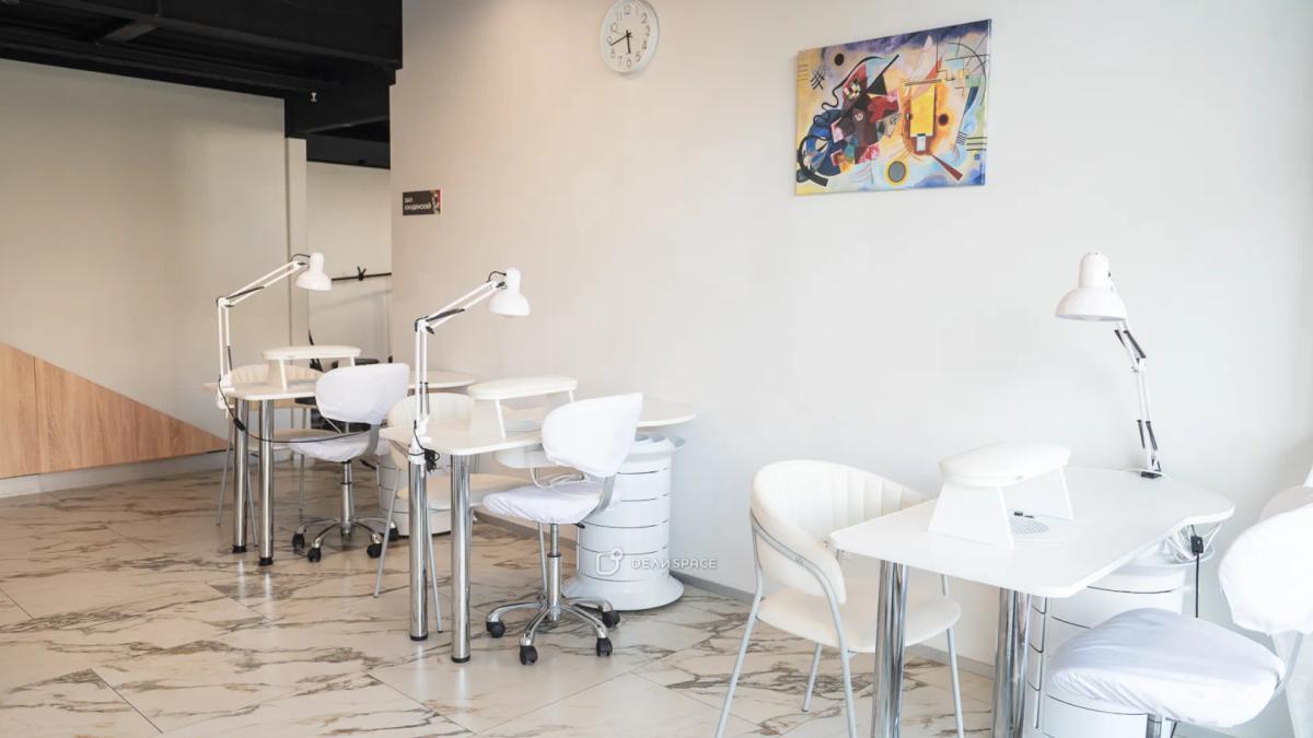 Рабочее место мастера по маникюру м. ЦСКА - Фото №1