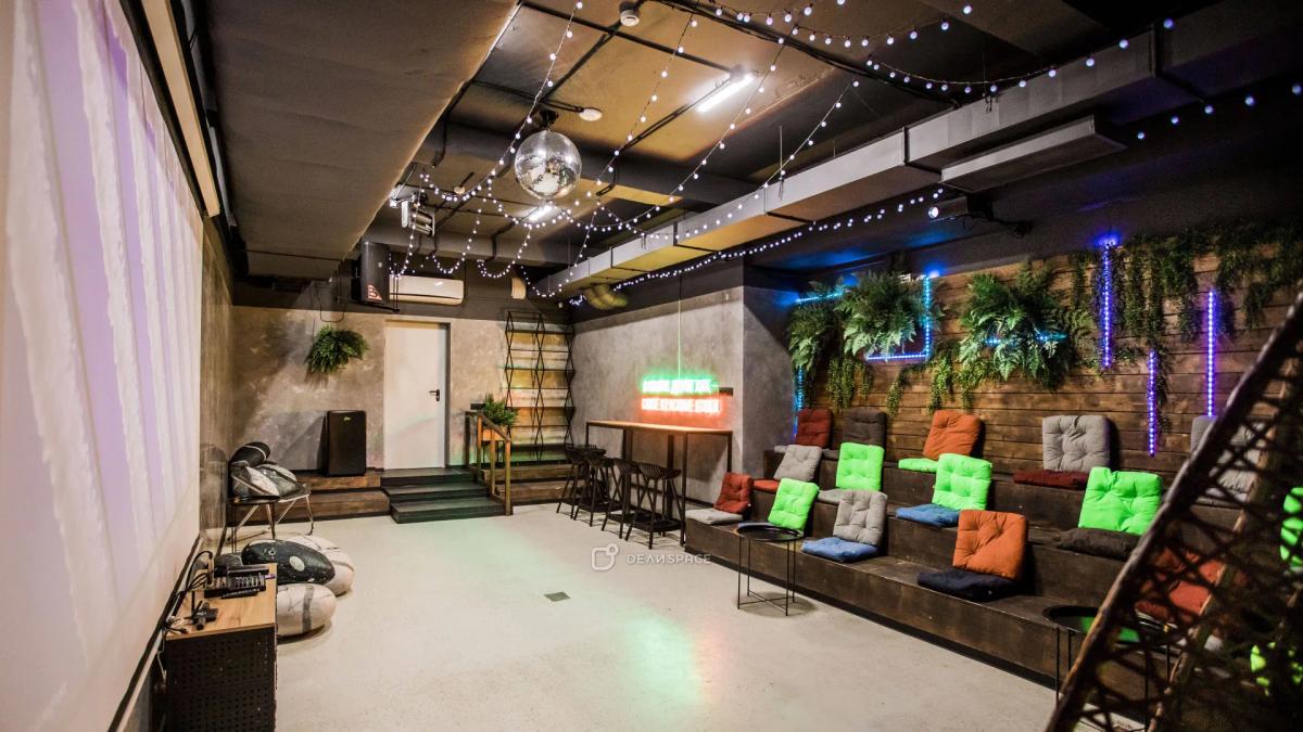 Лофт "ФЛОРА" с отдельным входом и караоке на Красном Октябре - Фото №2