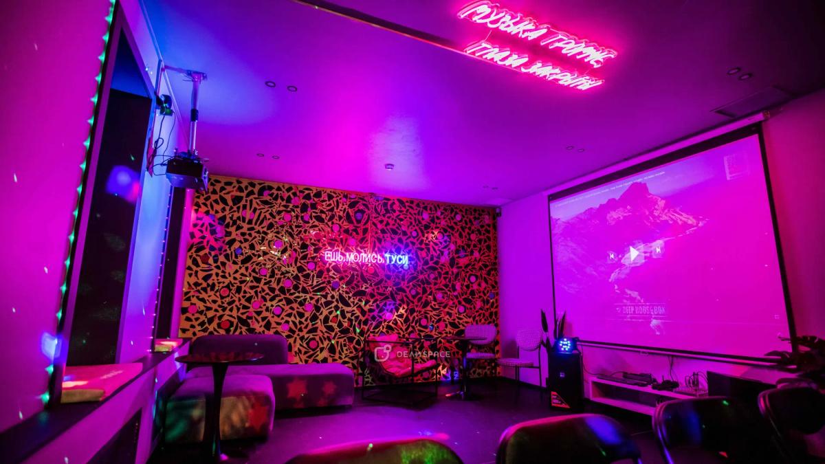 Лофт "КВАРТИРА" возле реки с караоке на Красном Октябре - Фото №12