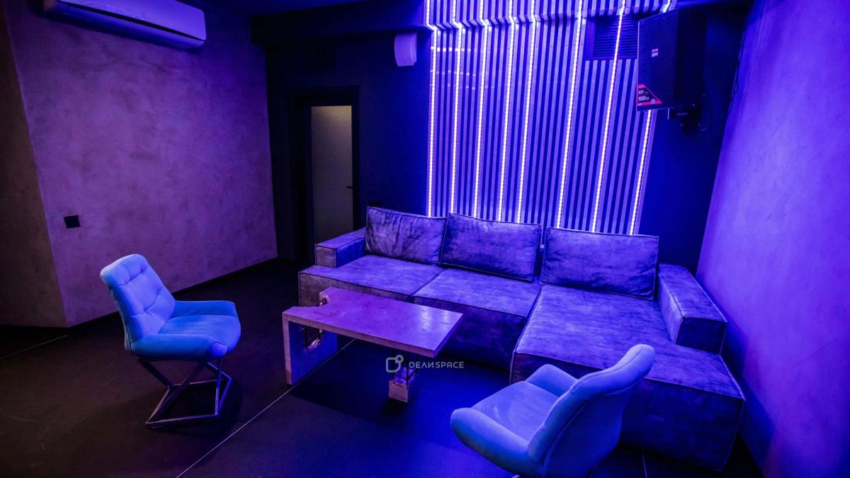 Стильный лофт возле реки с караоке на Красном Октябре - Фото №7