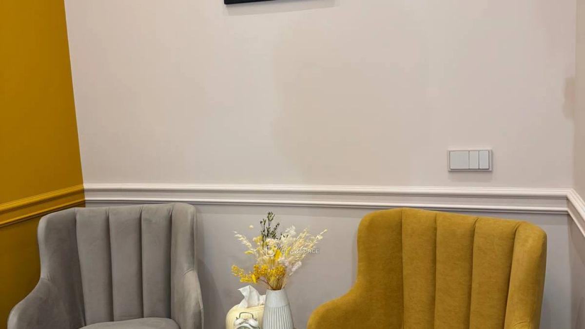 Рабочий кабинет №1 на Мясницкой в коворкинге "Зона Комфорта" - Фото №1