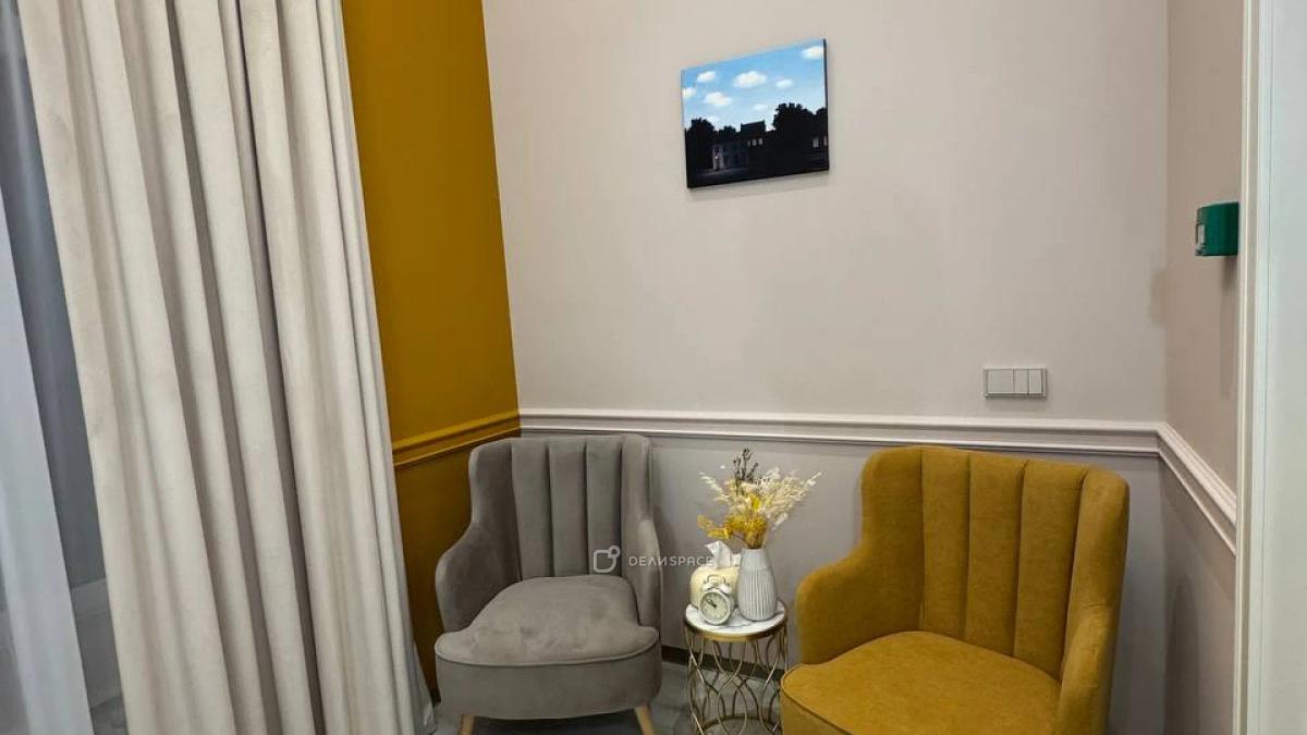 Рабочий кабинет №1 на Мясницкой в коворкинге "Зона Комфорта" - Фото №2