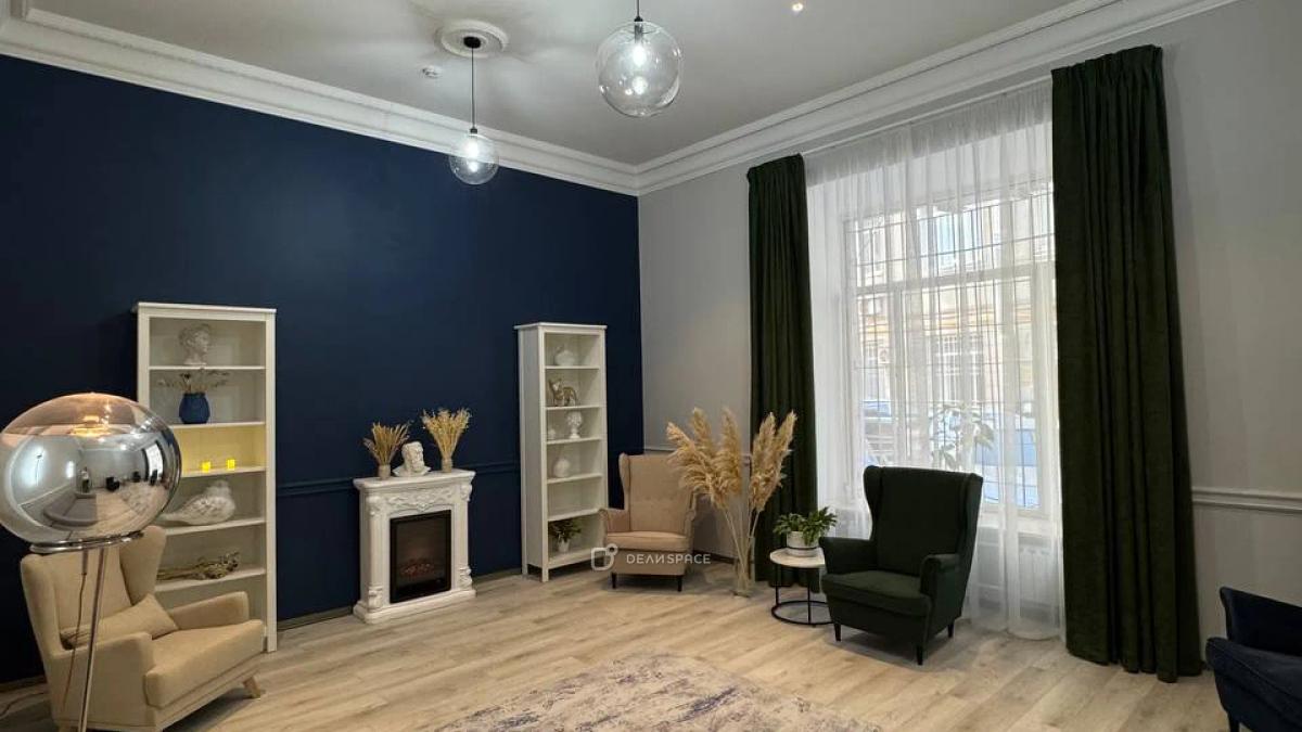 Рабочий кабинет №5 на Мясницкой в коворкинге "Зона Комфорта" - Фото №2