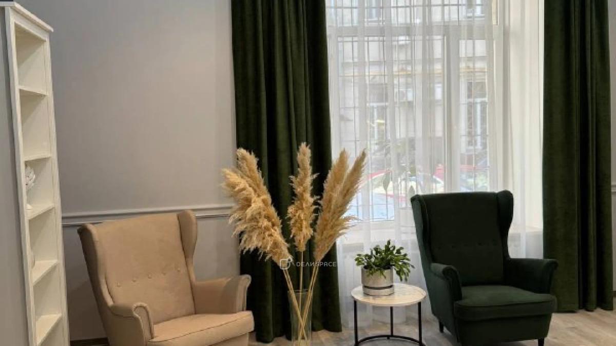 Рабочий кабинет №5 на Мясницкой в коворкинге "Зона Комфорта" - Фото №4