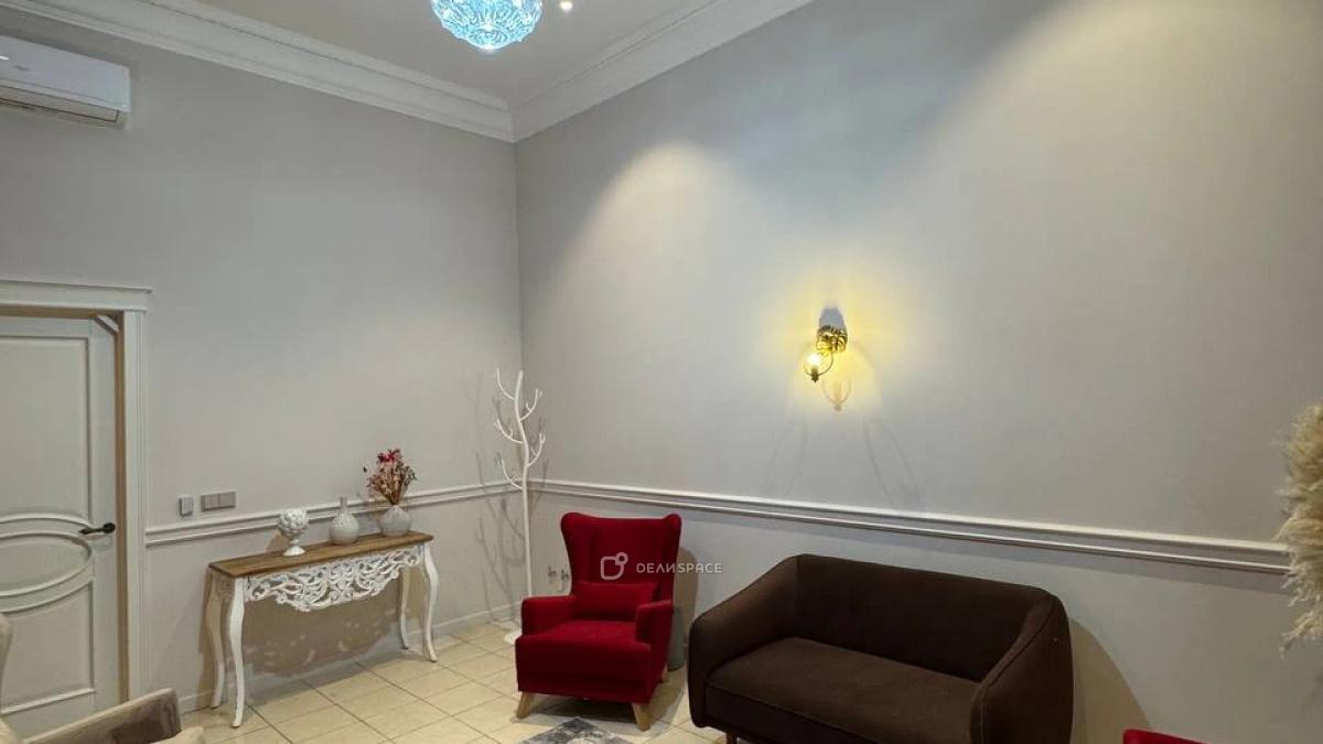 Рабочий кабинет №7 на Мясницкой в коворкинге "Зона Комфорта" - Фото №8