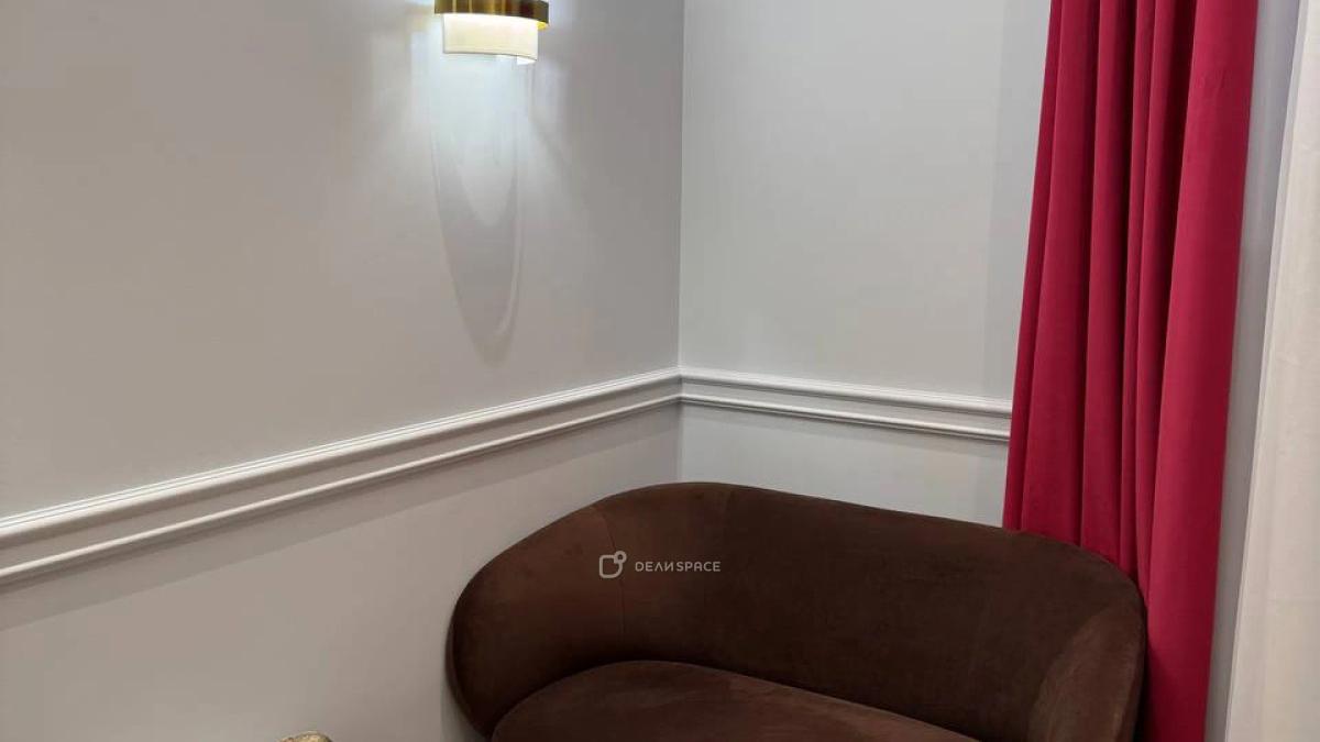 Рабочий кабинет № 9 на Мясницкой в коворкинге "Зона Комфорта" - Фото №2