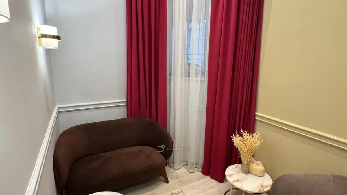 Рабочий кабинет № 9 на Мясницкой в коворкинге "Зона Комфорта" - Фото №5