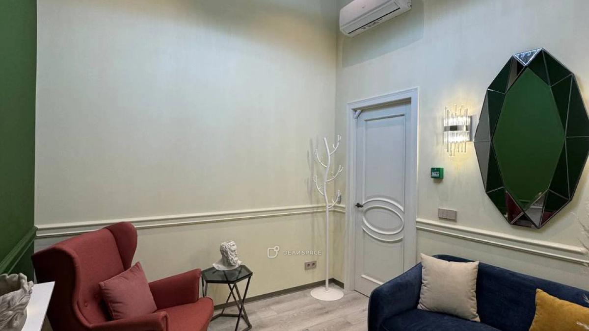 Рабочий кабинет №10 на Мясницкой в коворкинге "Зона Комфорта" - Фото №5