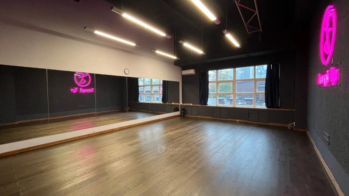 Танцевальный зал "Танцуй Тут" на Курской №2 - Фото №1