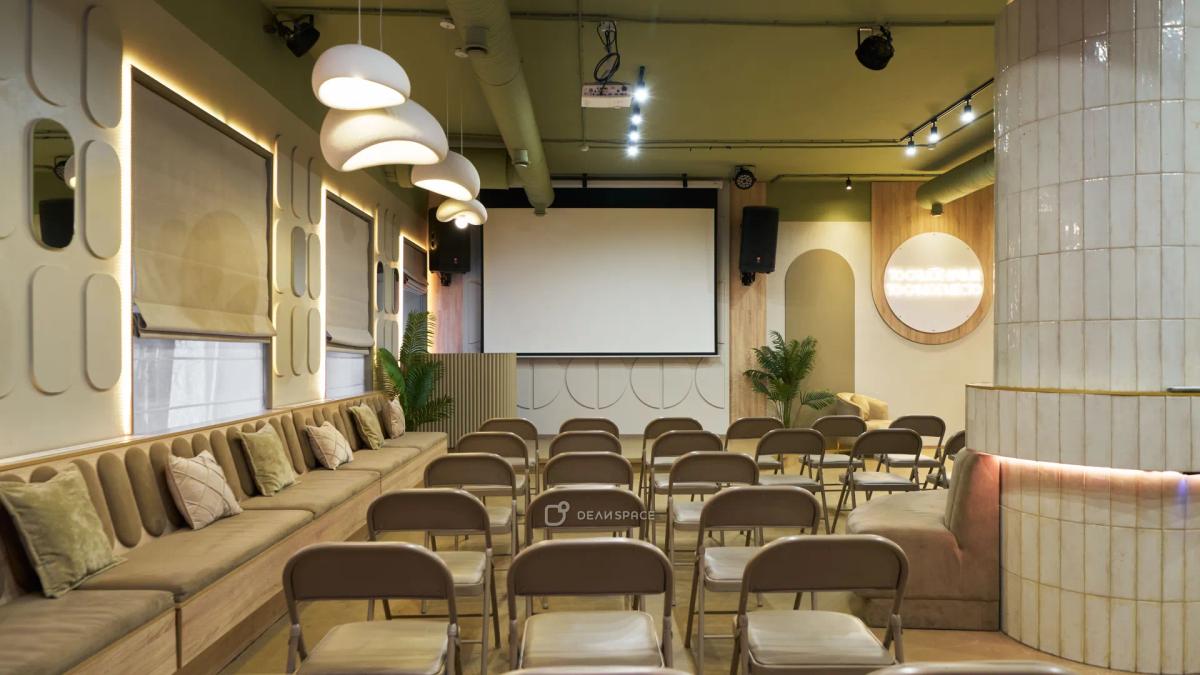 Зал «Октябрь» для бизнес-мероприятий в центре Москвы - Фото №6