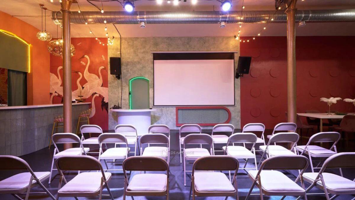 Просторный зал "МЕМФИС" для деловых мероприятий на Бауманской - Фото №1