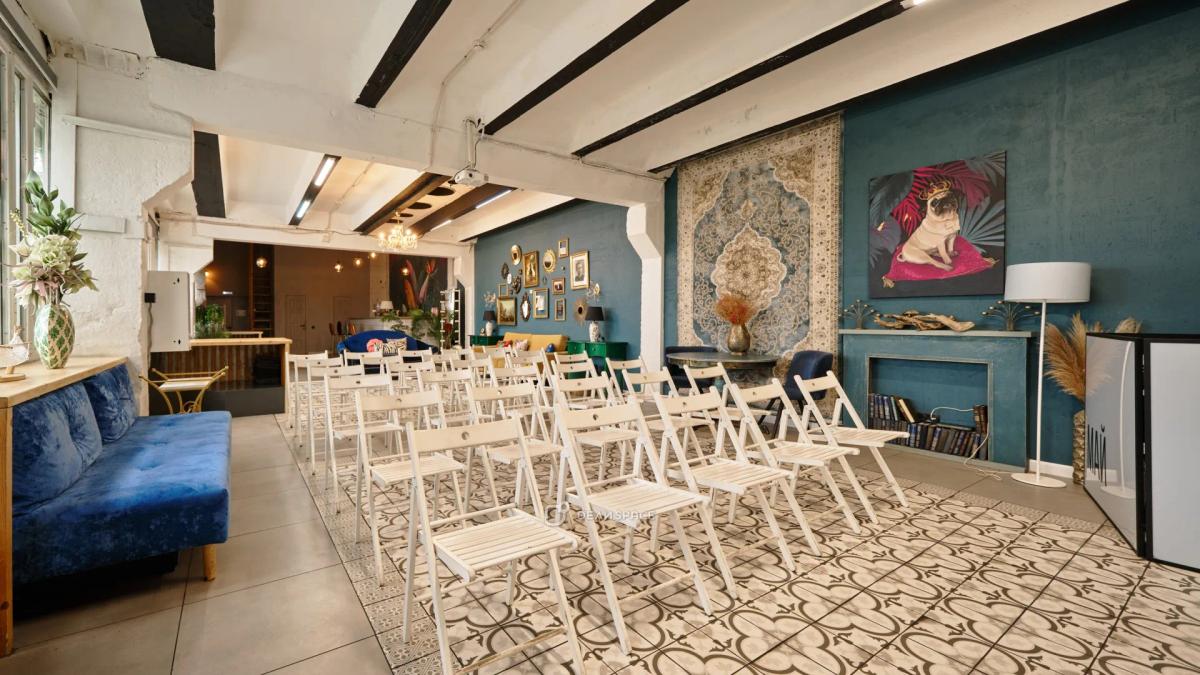 Зал «МАЙ» для лекций и семинаров с большой верандой на Электрозаводской - Фото №4