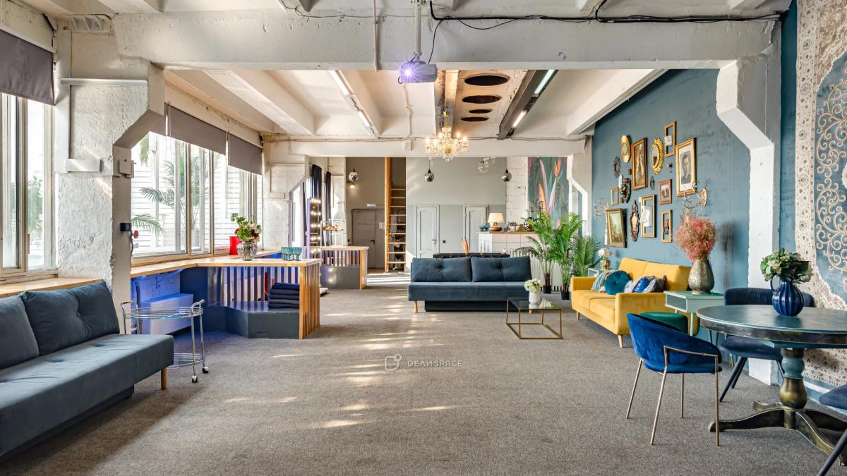 Зал «МАЙ» для лекций и семинаров с большой верандой на Электрозаводской - Фото №14