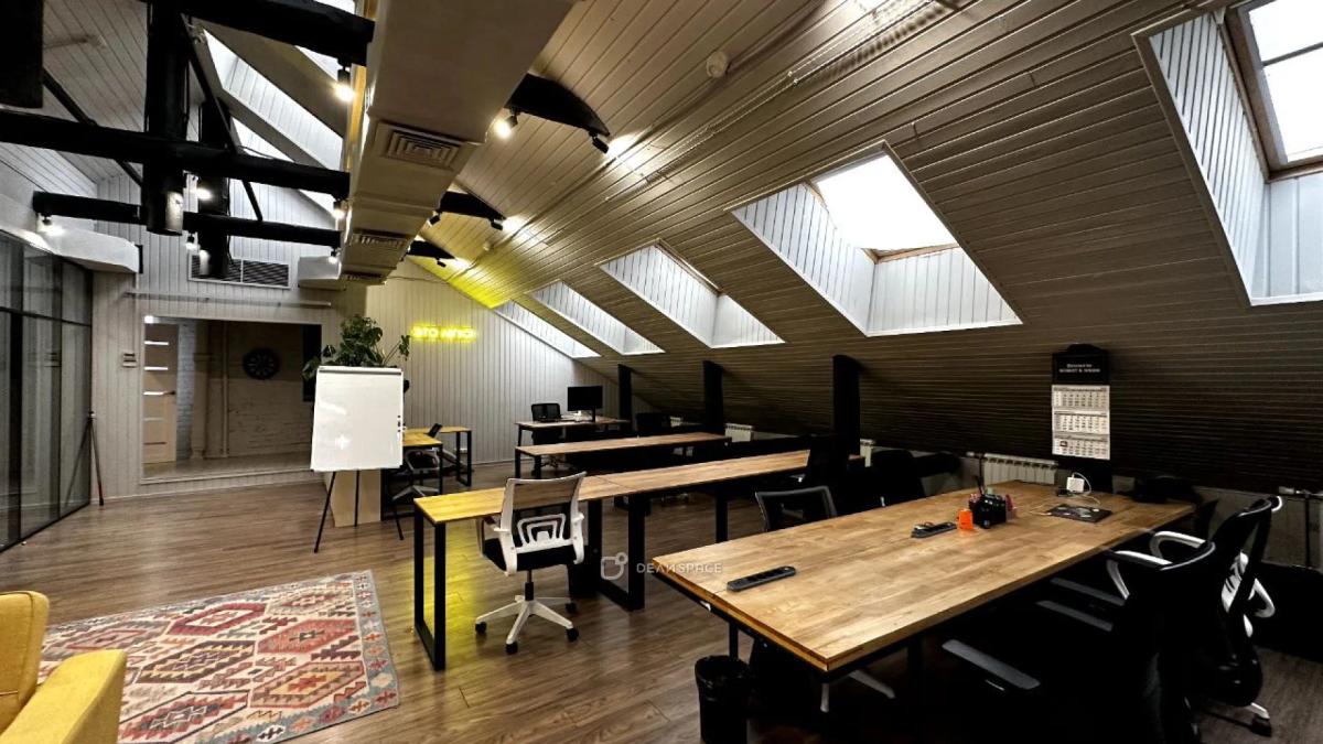 Уютное рабочее место в коворкинге Today Loft в центре Москвы - Фото №2