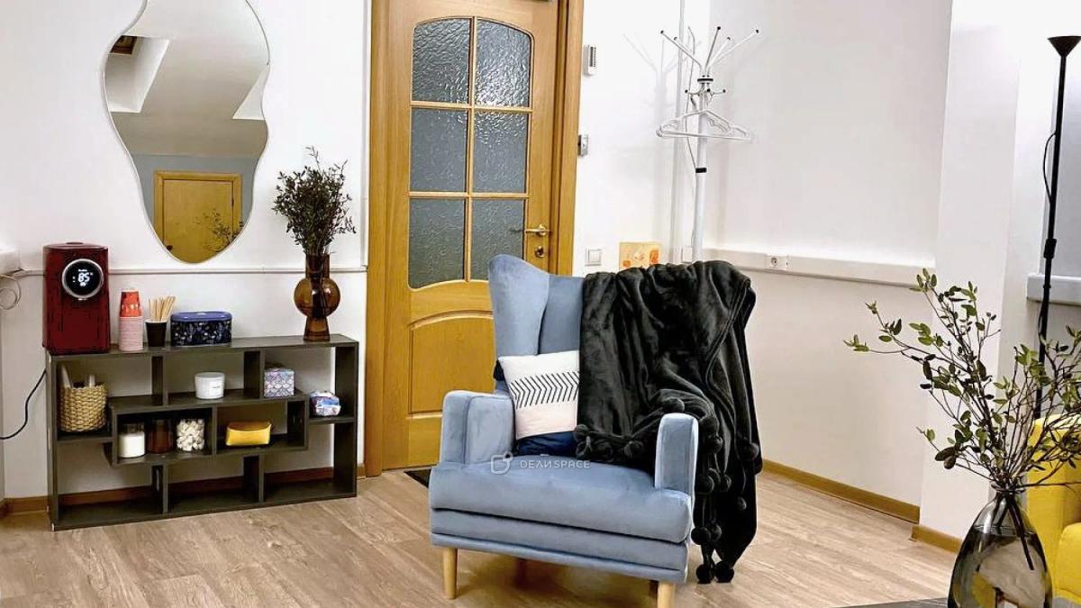 Солнечный кабинет Б-29 для тренингов, обучения и встреч на Бауманской - Фото №4