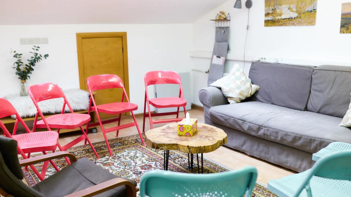 Уютный кабинет Б-28 на Бауманской - Фото №1