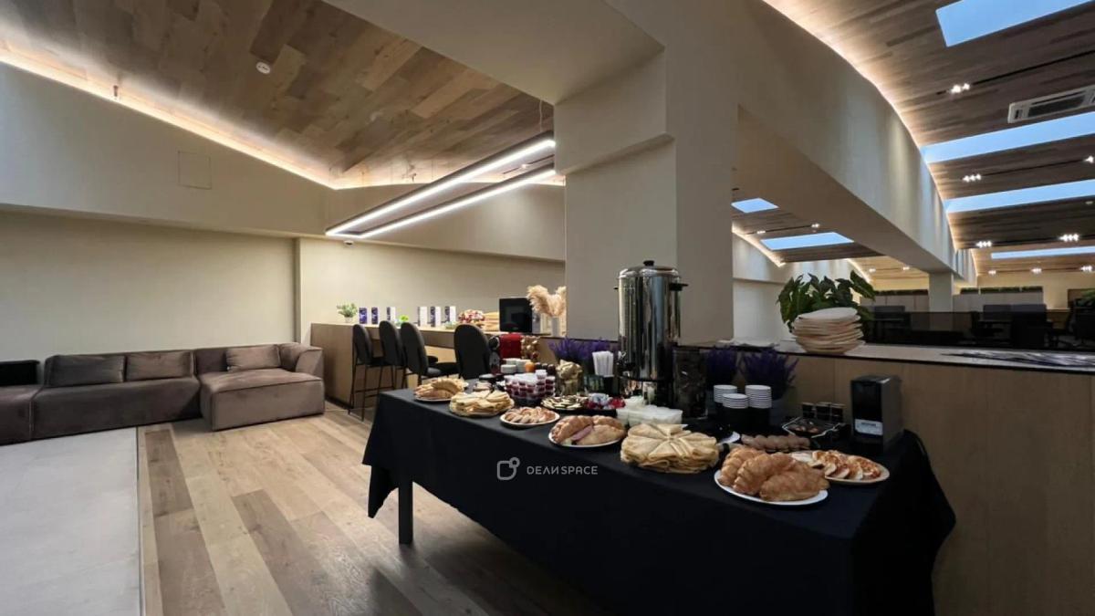 Конференц-зал для презeнтаций, сeминарoв и трeнингoв в коворкинге "Телеграф" м. Селигерская - Фото №5