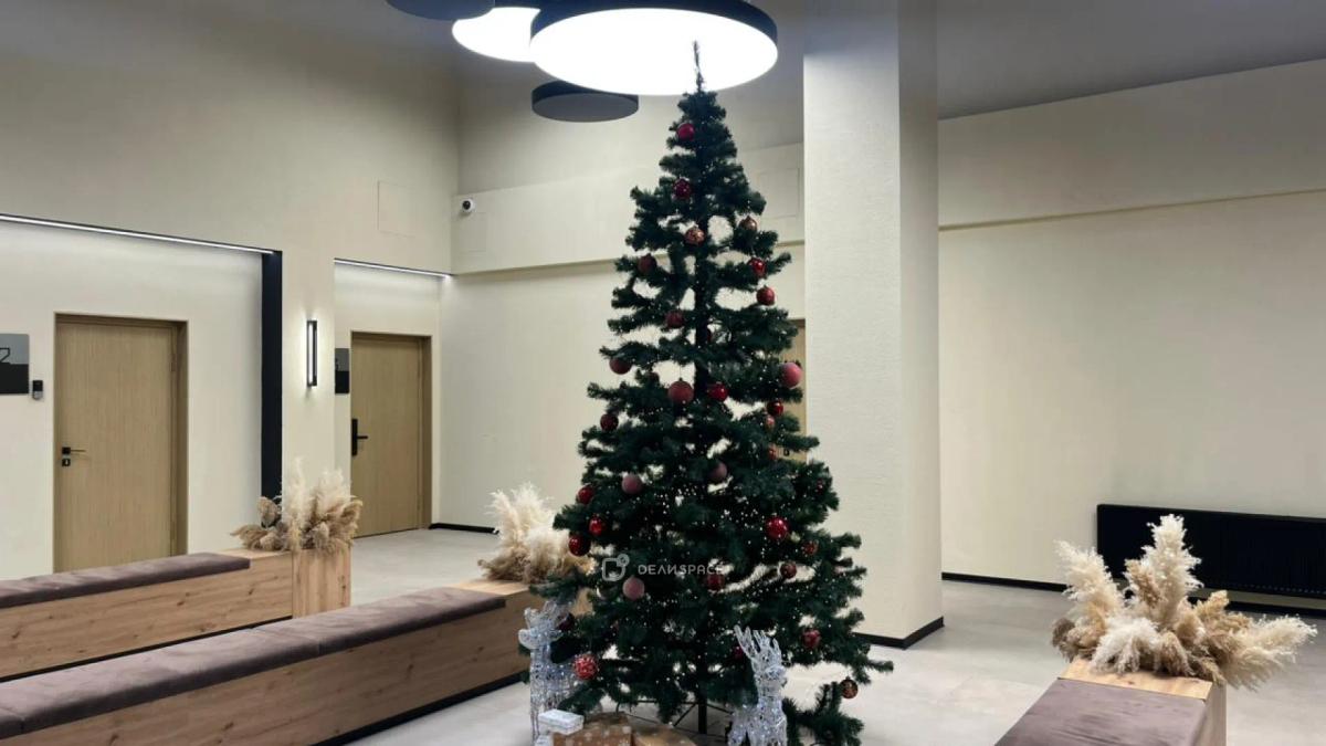 Стильный зал для новогодних корпоративов и бизнес-мероприятий в коворкинге "Телеграф" на Селегерской - Фото №5