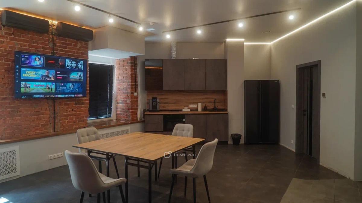 Уютная кухня-лофт №19 в центре Москвы - Фото №9