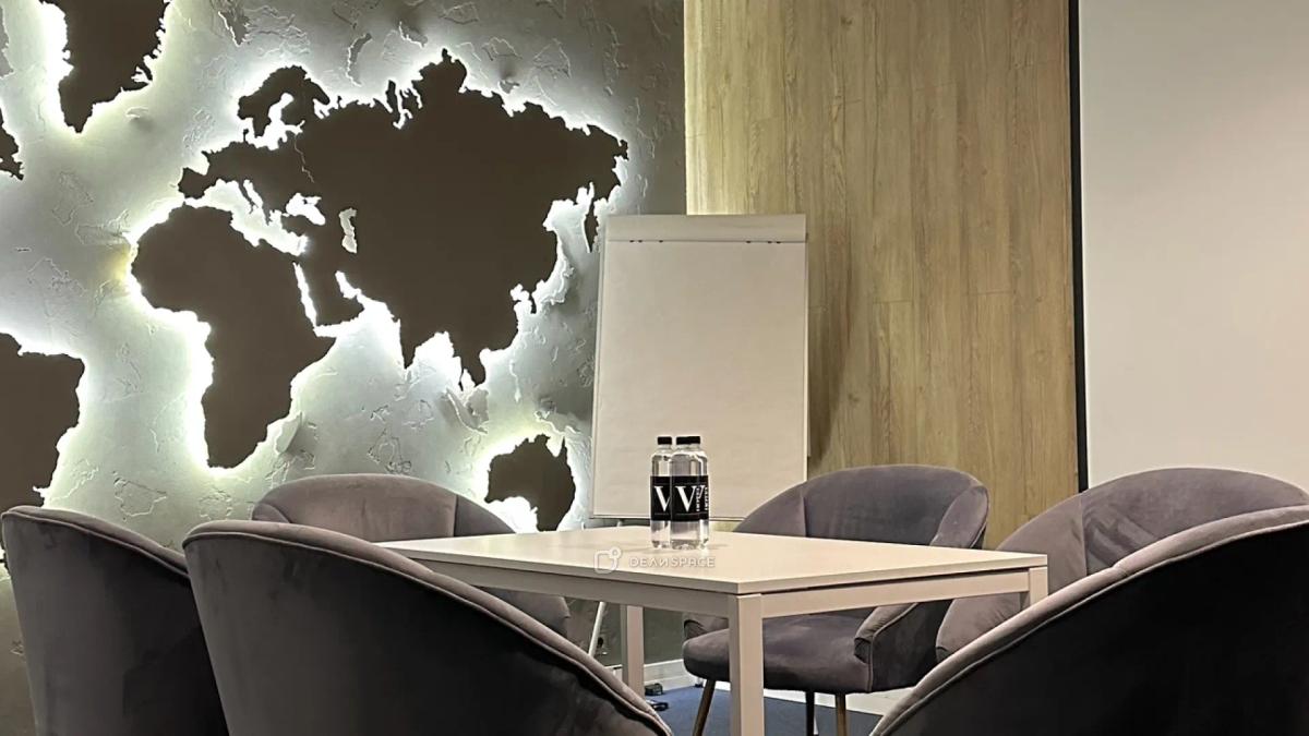 Современная переговорная комната на Пушкинской - Фото №4