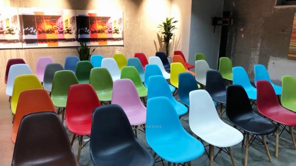 Современный зал "Санкт-Петербург" на Полянке - Фото №1