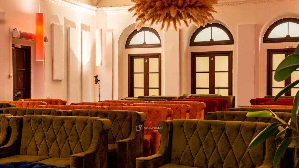 Премиальное пространство лекторий «Казанский» в центре Санкт-Петербурга - Фото №1