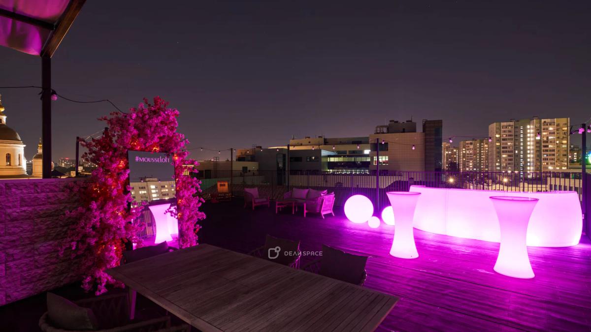 Банкетный зал с верандой на крыше в самом центре Москвы - Фото №4