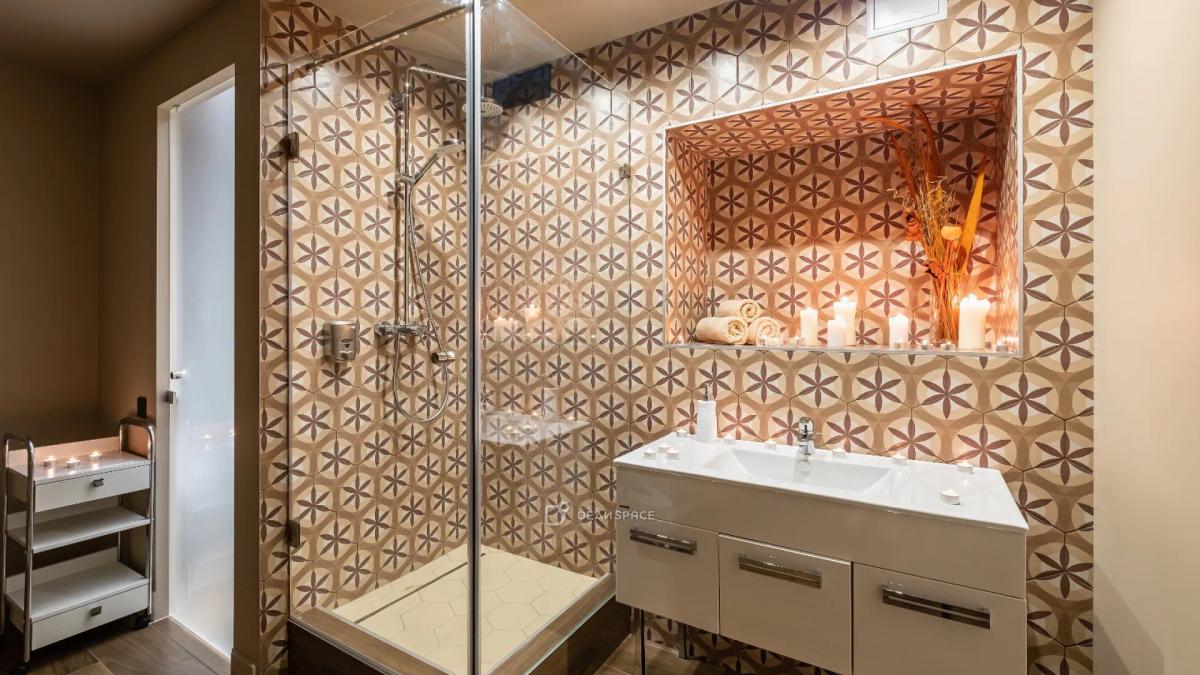 Массажный кабинет c душем в центре Москвы City Retreat - Фото №4